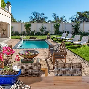https://amery-house.port-elizabeth-hotel.com