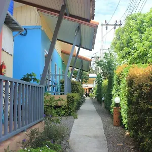 https://baan-sri-lanta-sand.koh-lantahotels.net