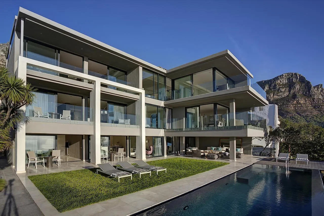 Cb-One Luxury Stay Cape Town 4*,  South Africa